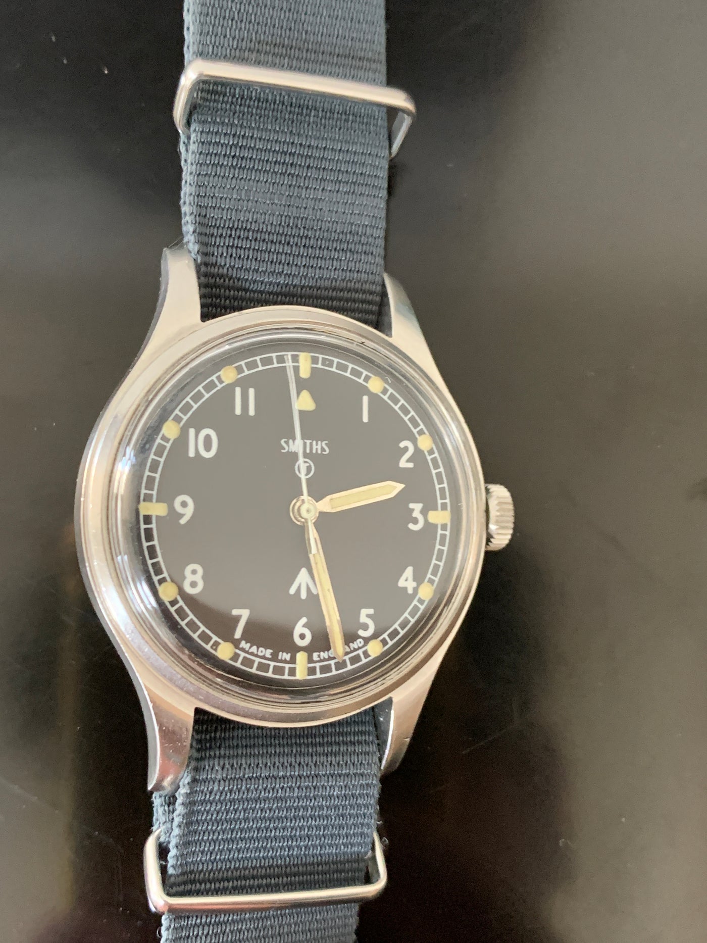 スミス（Smiths）イギリス陸軍用腕時計 ブロードアロー W10 1968年支給品