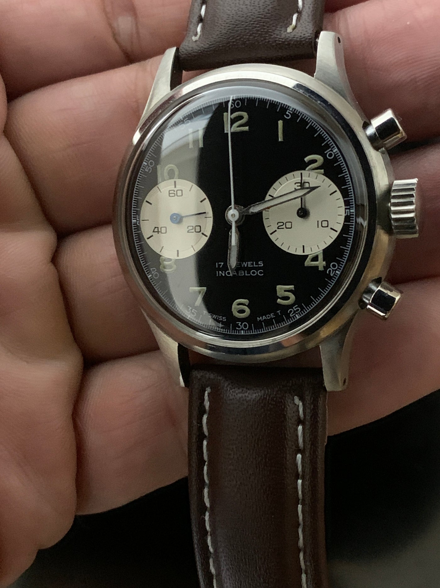 バルジューCal.23搭載　ブラックミラーアノニマス クロノグラフ腕時計